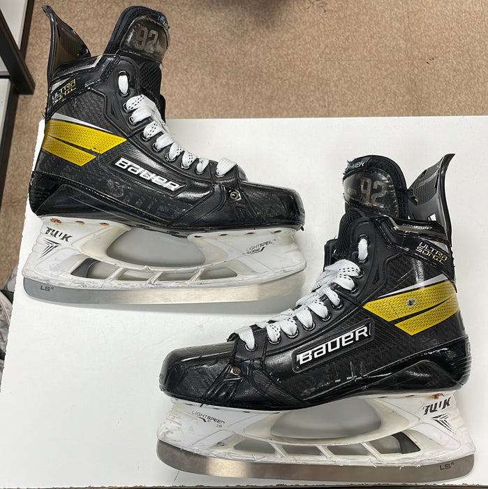 Used Bauer Supreme UltraSonic 9.5D Player Skates