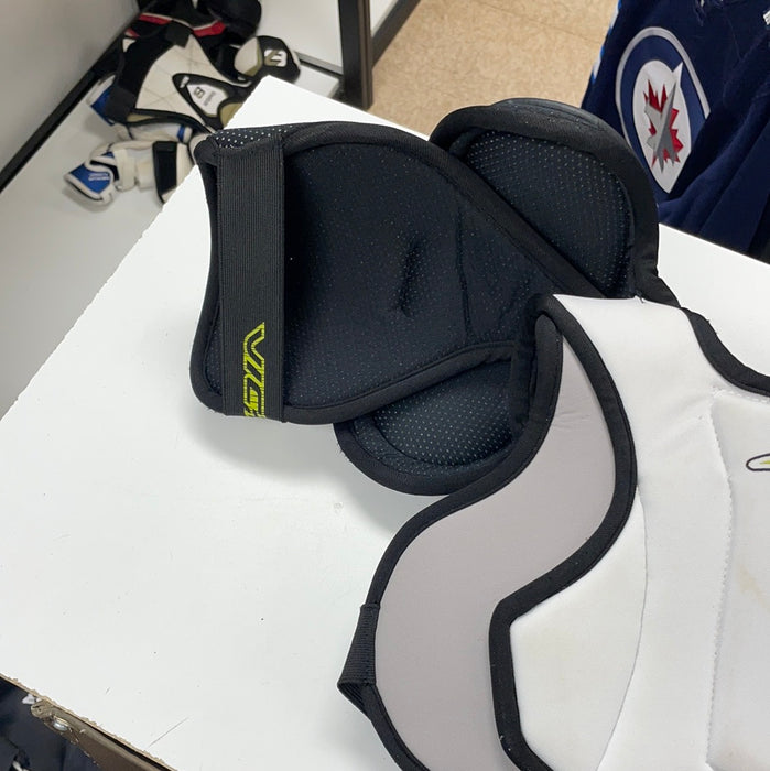 Used Vic X Calibur Lite Youth Medium Shoulder Pads