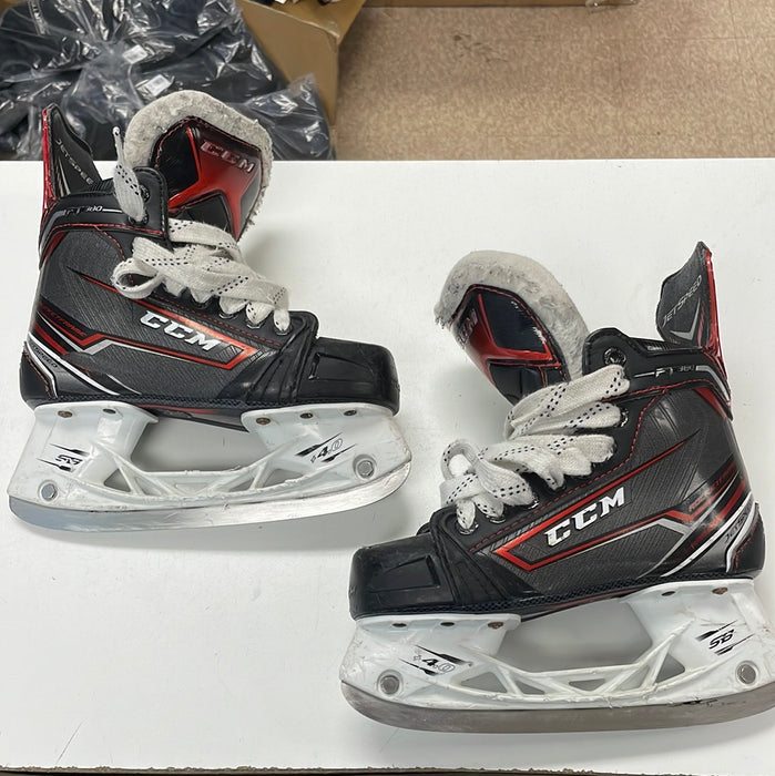 Used CCM JetSpeed FT380 2D Player Skates
