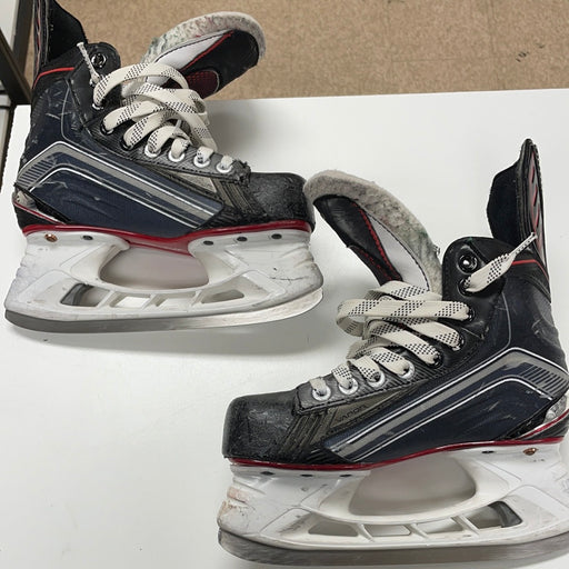 Used Bauer x600 2D Player Skates