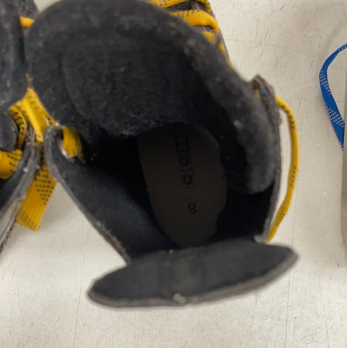 Used CCM 40 8D Youth Skates