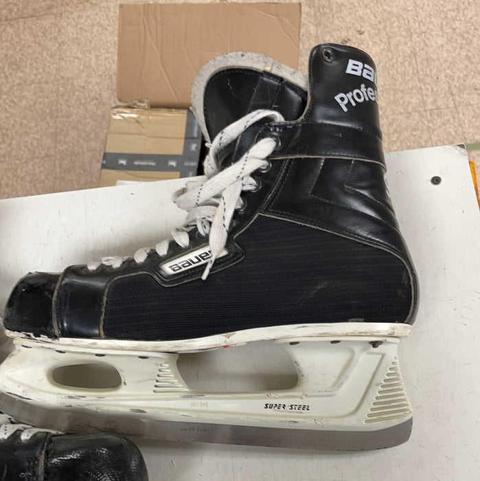 Used Bauer Professional 90 10.5D Player Skates