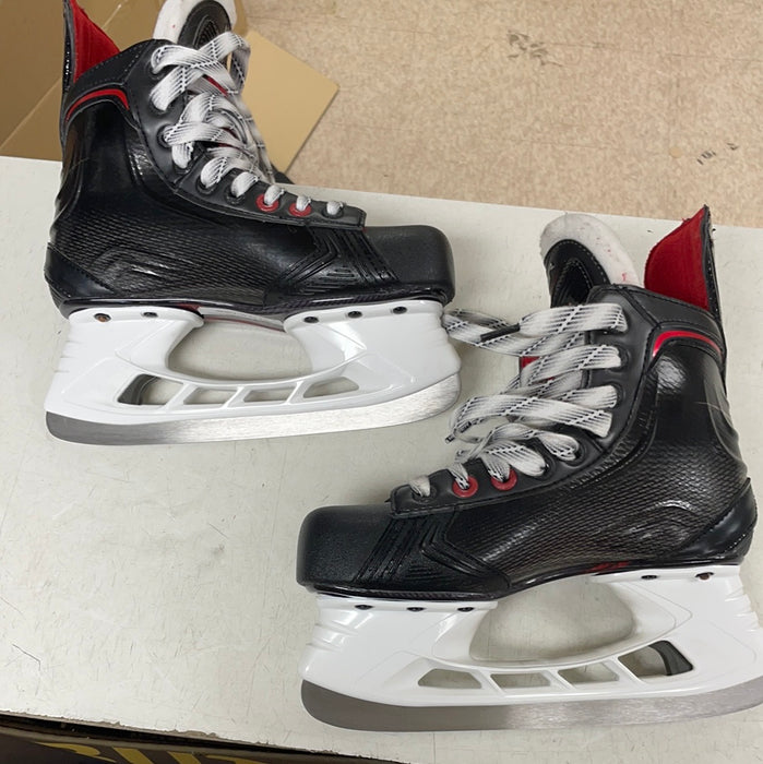 Used Bauer Vapor x600 2.5D Player Skates