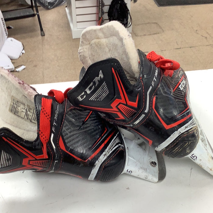 Used CCM JetSpeed FT350 1.5 Player Skates