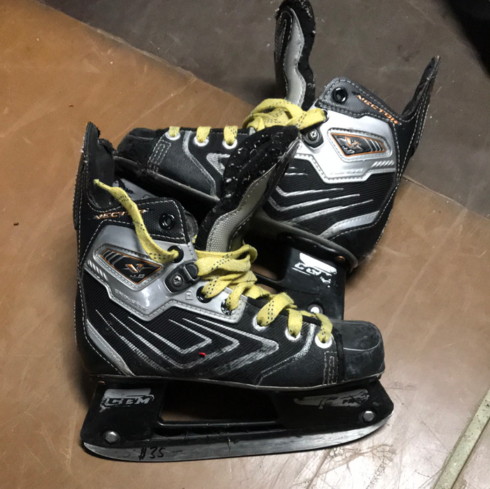 Ckm Vector Used CCM Vector 4.0 1.5D Skates | Crow's Sports — Crow's Sports Hockey