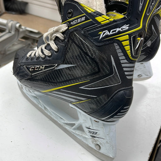 Used CCM Tacks 4092 6D Player Skates