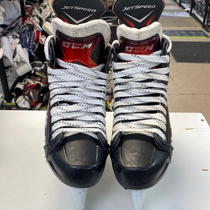 Used CCM JetSpeed FT390 9.5 EE Skates