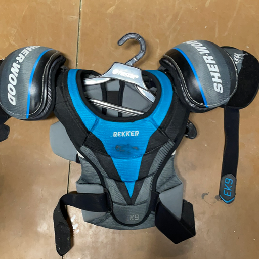 Used Sherwood Rekker ek9 Junior Large Shoulder Pad