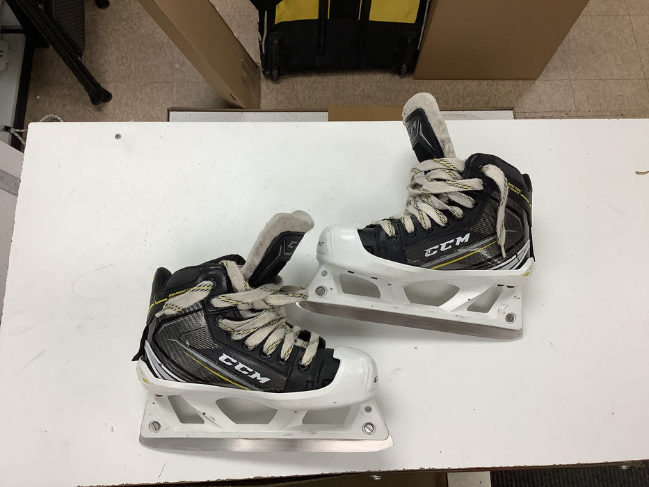 Used CCM Tacks 9060 Goal Skates 2 D