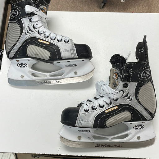 Used Easton Synergy 70 2.5 EE Skates
