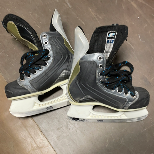 Used Nike Quest 4 3D Player Skates