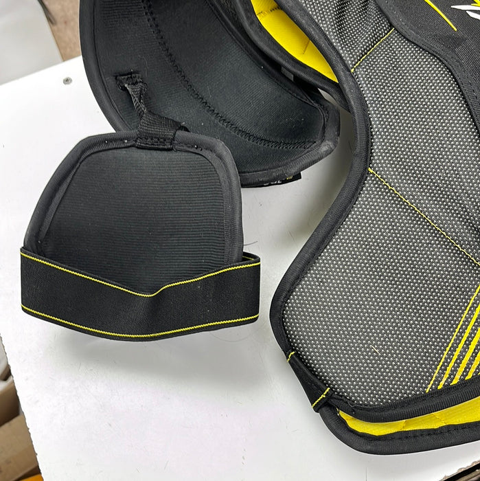 Used CCM Tacks 3092 Senior Small