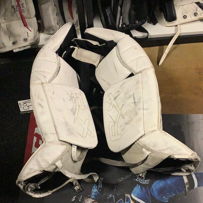 Used Bauer RX6 30+1” Leg Pads