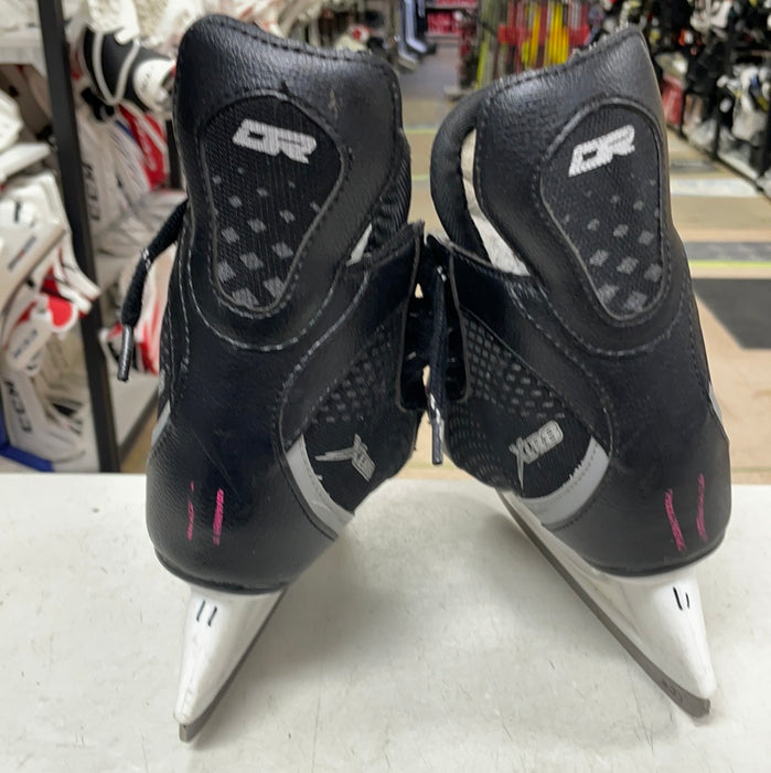 Used D&R XLR8 11D Youth Skates